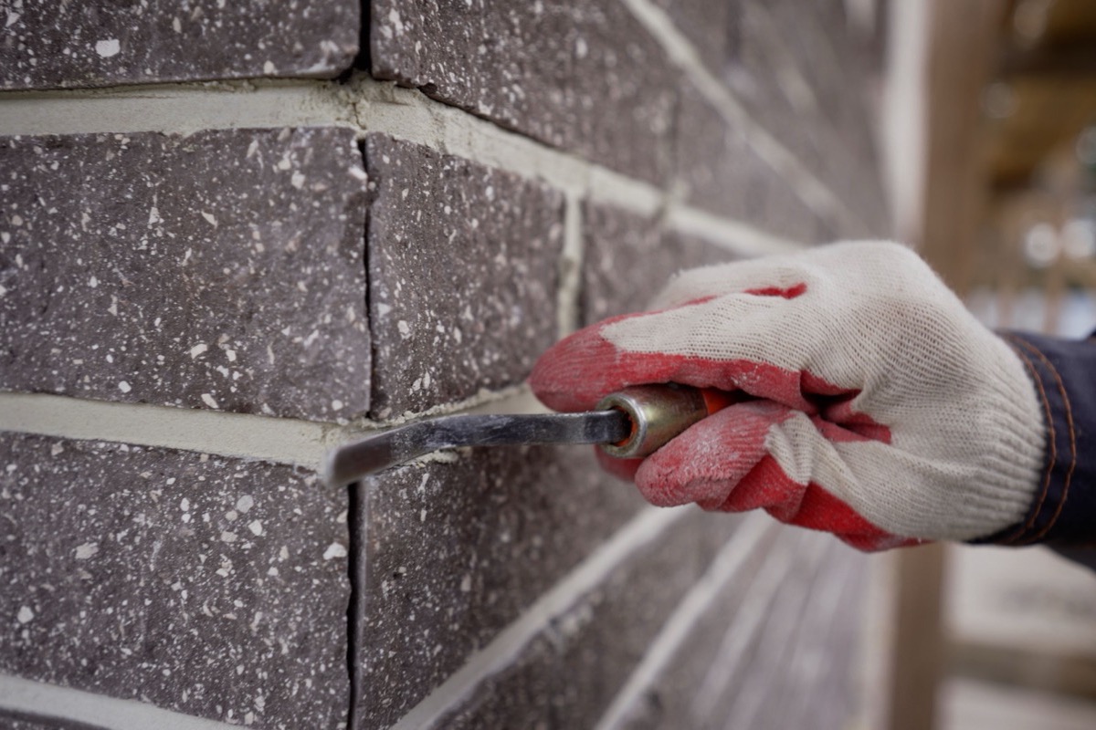 brick mason near me repointing mortar joints in Philadelphia