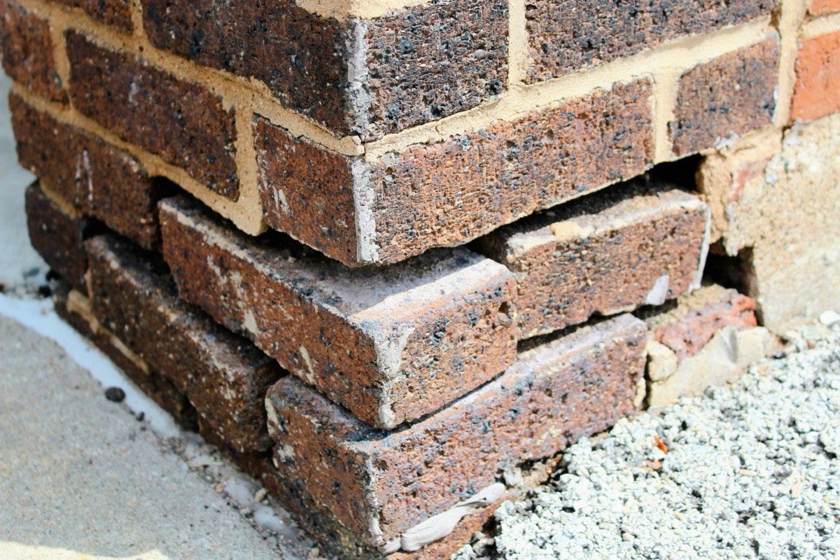 brick repointing near me fixing failing mortar joints